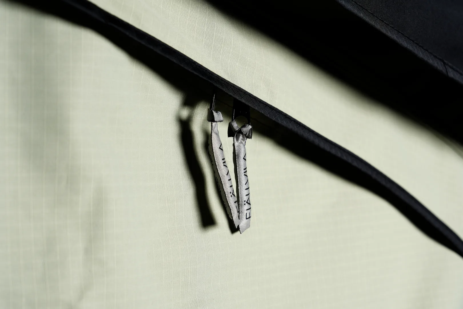 FjällVila UppTackä hardcover rooftop tent - Cloud Dancer