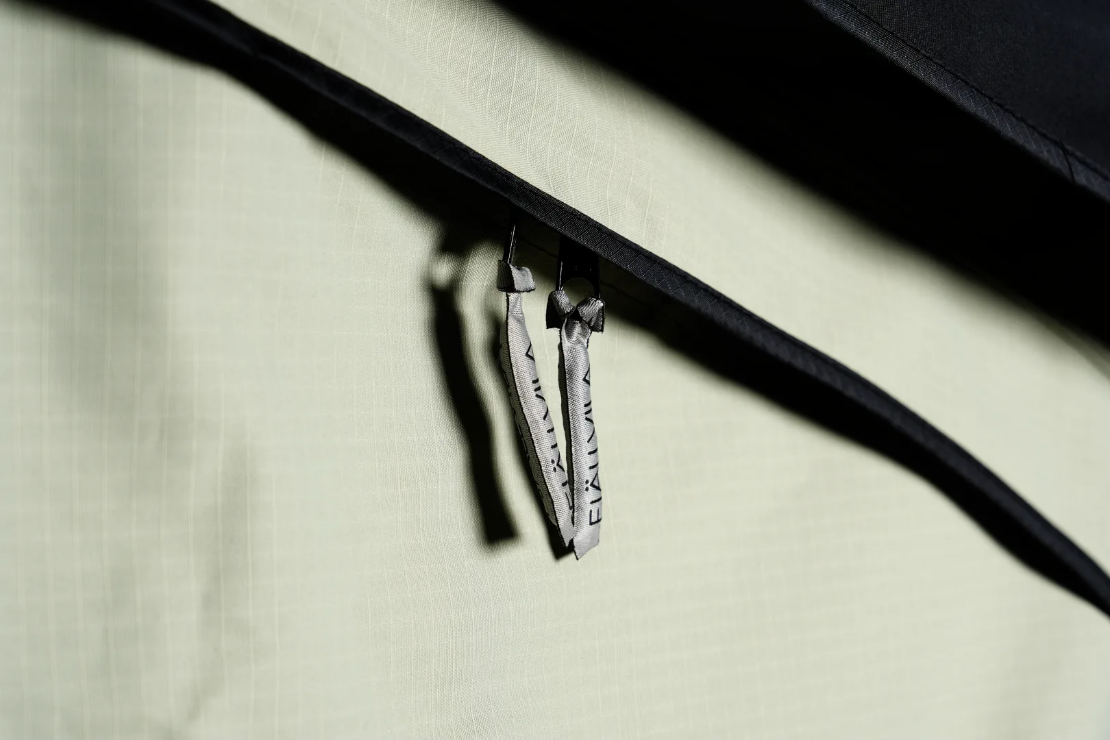 FjällVila UppTackä hardcover rooftop tent - Cloud Dancer