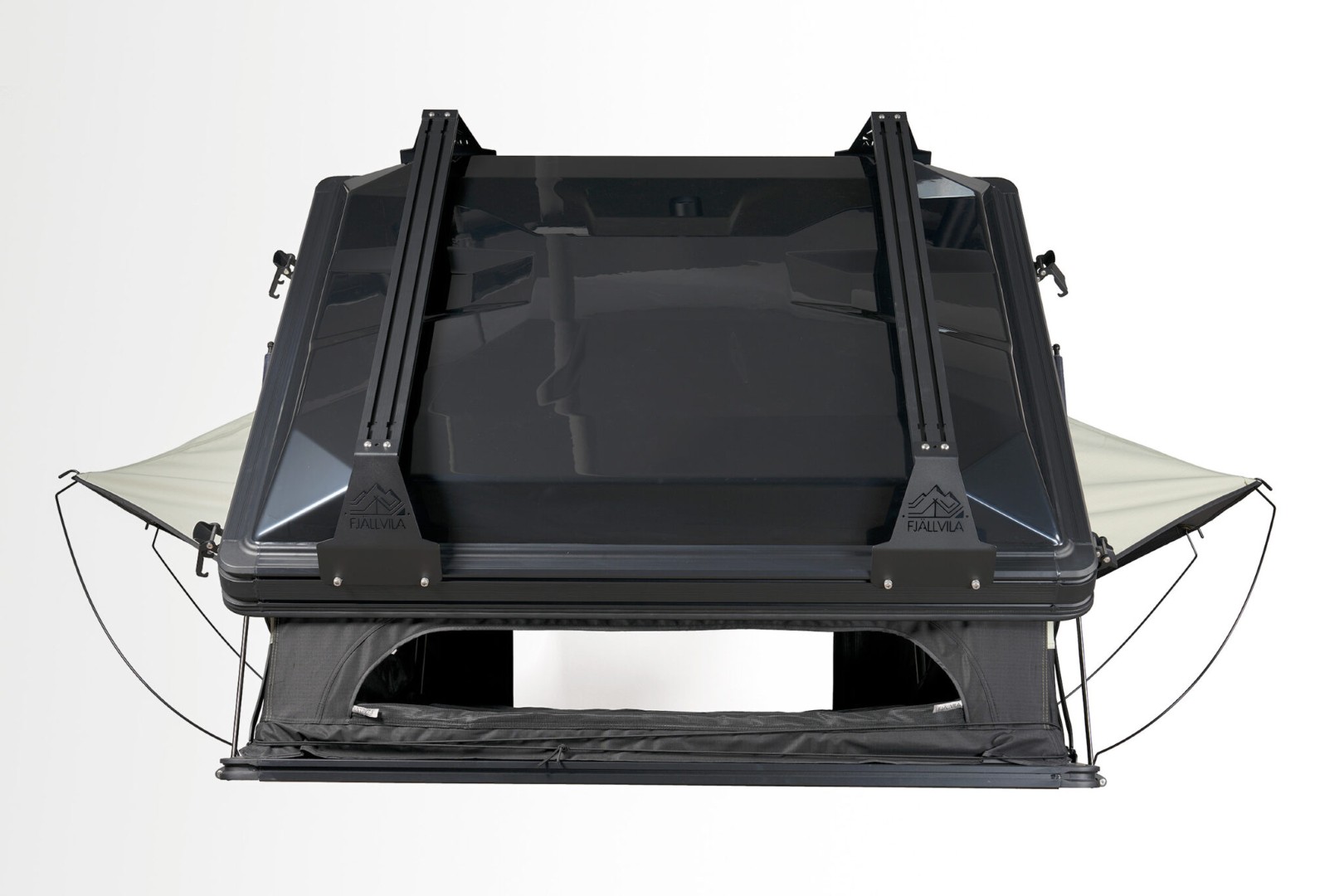 rear view of the Fjällvila UppVärme roof tent