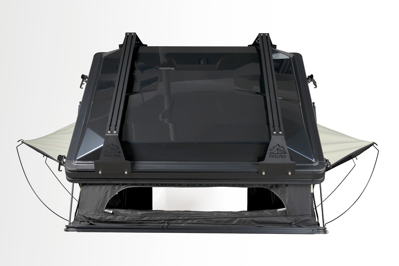 rear view of the Fjällvila UppVärme roof tent