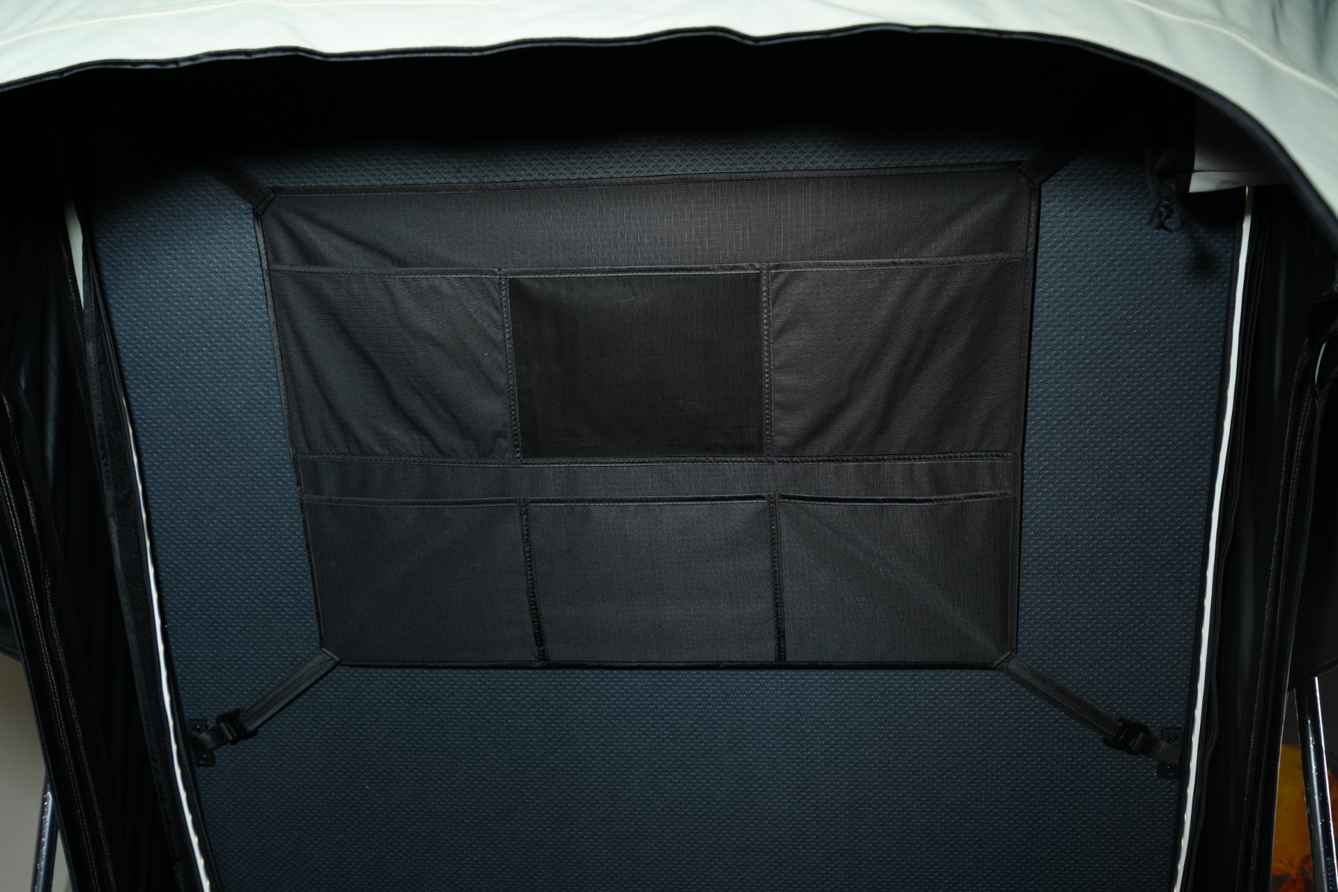 UppTäcka S hardcover roof tent - Black Diamond