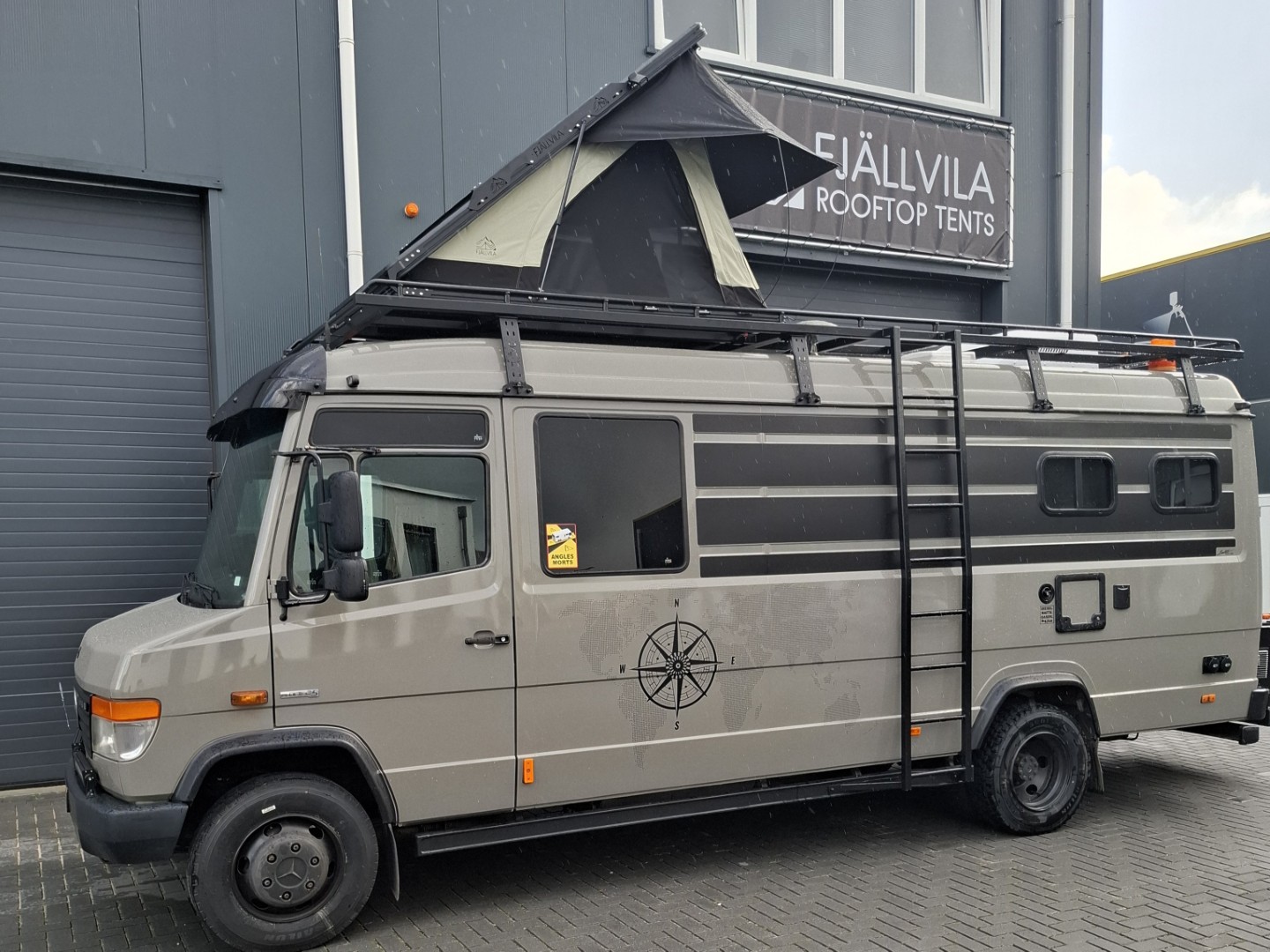 camper outdoor daktent