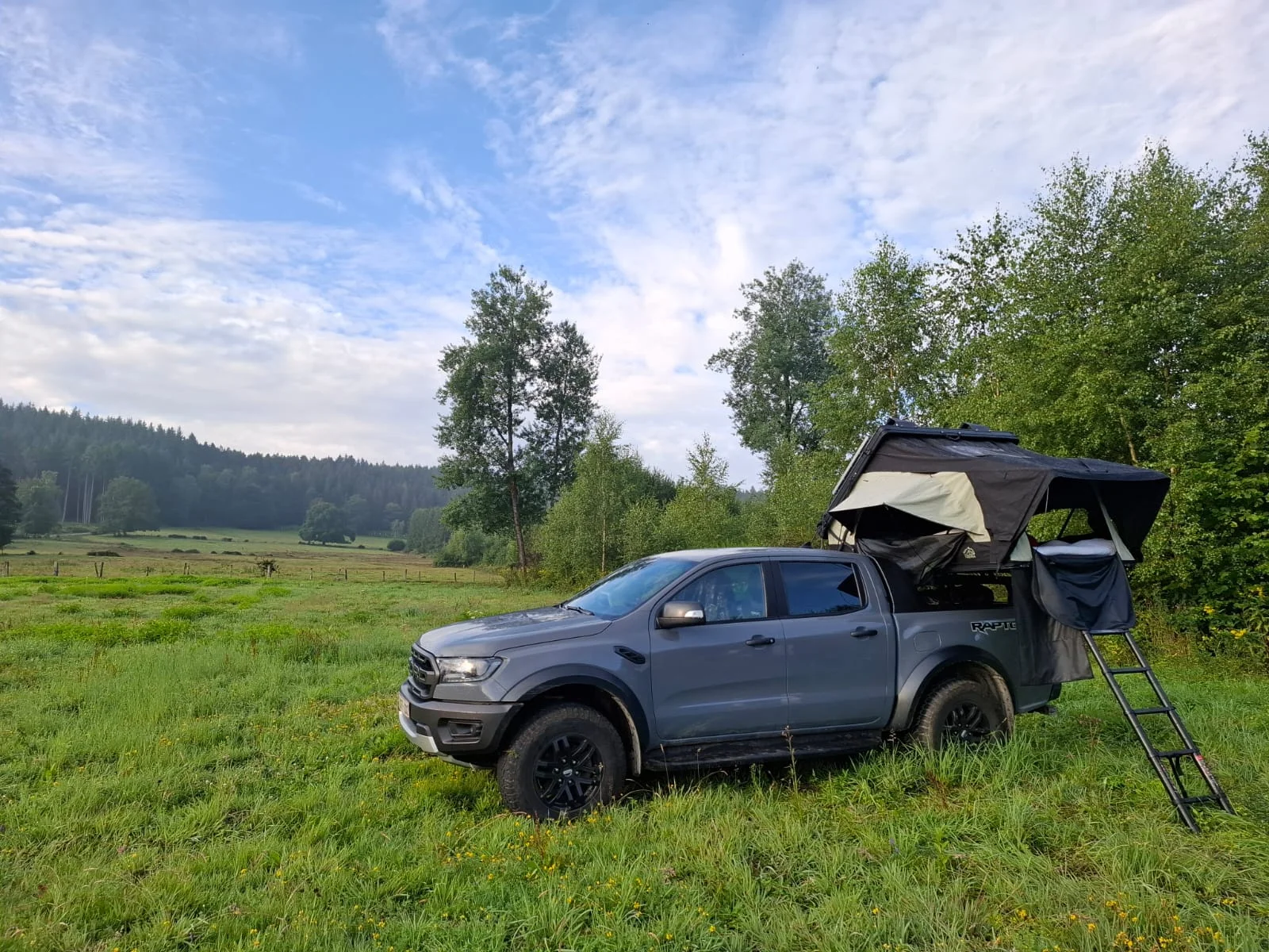 Hybride daktent pick-up